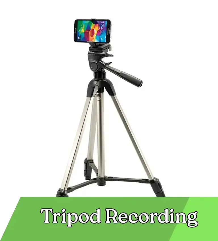 Padel game recording tripod behind the court example